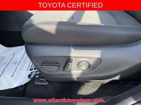Certified 2025 Toyota RAV4 XLE AWD/4WD image 21