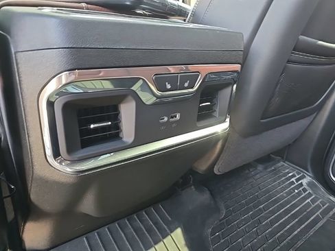 Used 2025 GMC Sierra 2500 Denali Ultimate AWD/4WD image 20