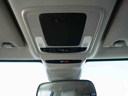 New 2026 Honda HR-V LX image 18