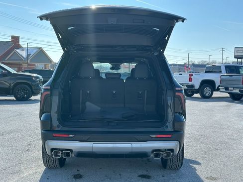 New 2026 Chevrolet Traverse LT w/ Sun and Wheel Package image 13