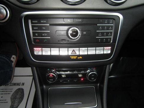 Used 2020 Mercedes-Benz GLA 250 4MATIC image 20