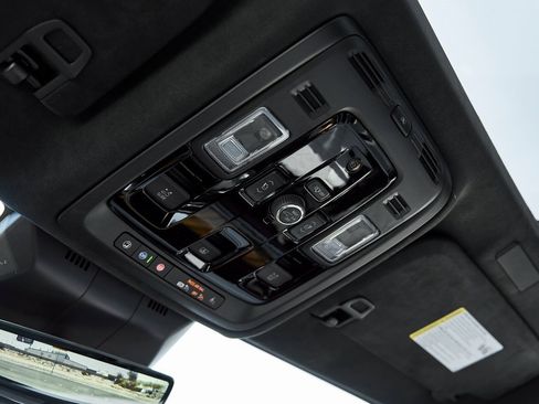 Used 2026 Cadillac Escalade Platinum Sport w/ LPO, Floor Liner Package image 93