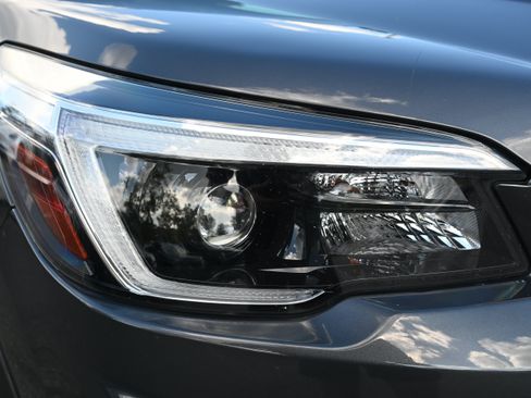 Certified 2021 Subaru Forester Premium AWD/4WD image 11