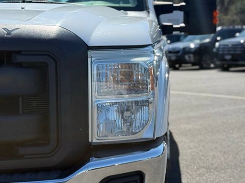Used 2016 Ford F250 XL w/ Power Equipment Group AWD/4WD image 7