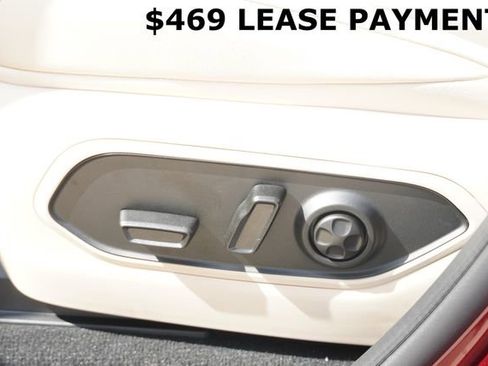 New 2025 Jeep Grand Cherokee Limited w/ Black Appearance Package image 19