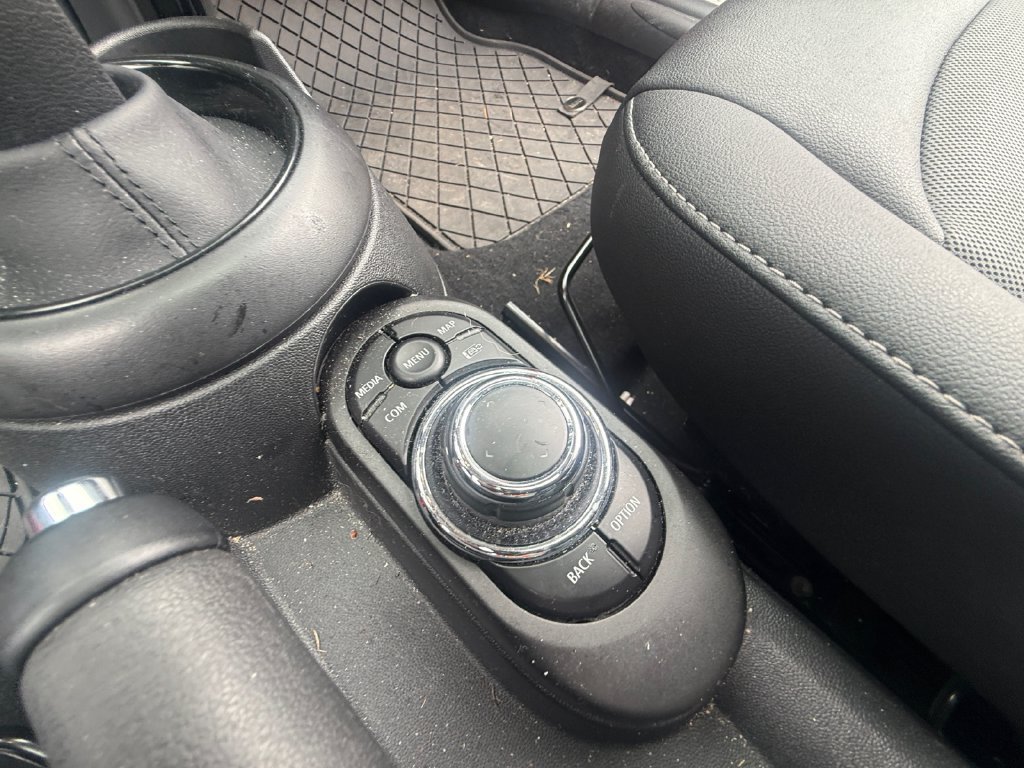 Used 2023 MINI Cooper 2-Door Hardtop FWD image 20