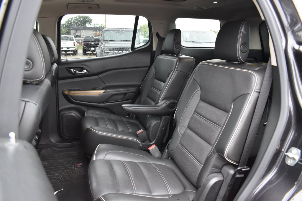 Used 2017 GMC Acadia Denali w/ Technology Package AWD/4WD image 7