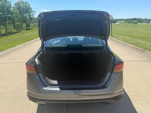 Used 2019 Nissan Altima 2.5 SL FWD image 5
