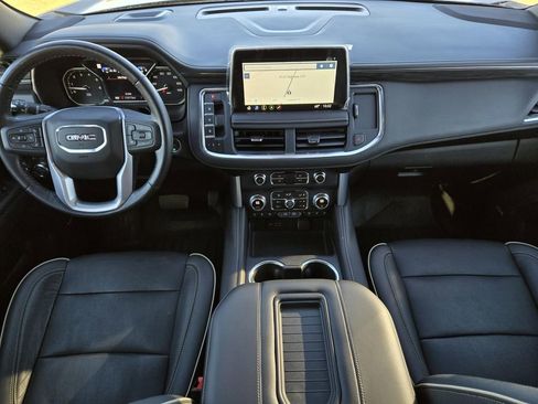 Used 2021 GMC Yukon SLT w/ SLT Premium Package image 28