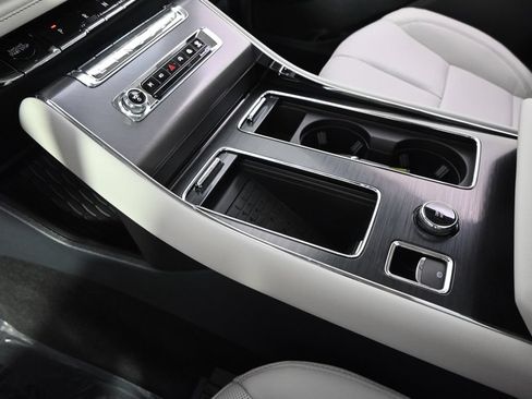 New 2026 Lincoln Aviator AWD image 31