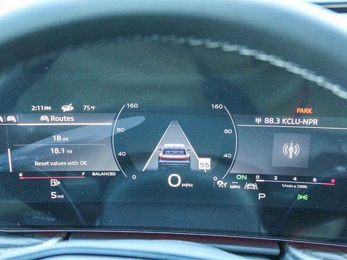 New 2025 Audi Q5 Premium Plus image 24