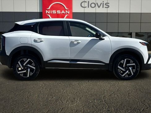 New 2026 Nissan Kicks SV image 9