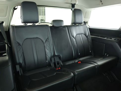 Used 2021 Ford Expedition Platinum image 23