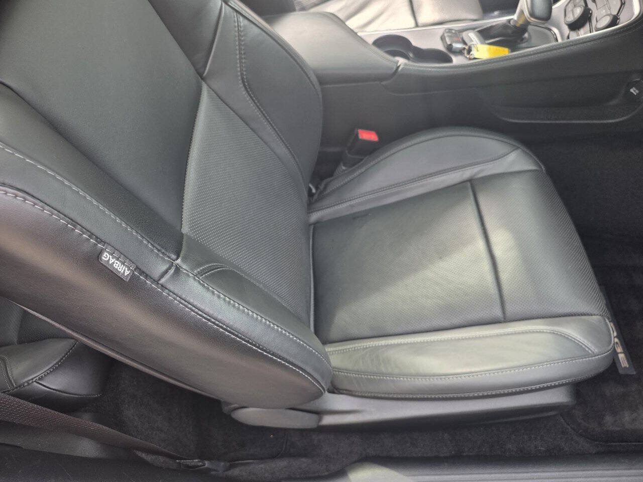 Used 2015 Dodge Challenger SXT Plus RWD image 23