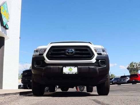 Used 2022 Toyota Tacoma SR image 17