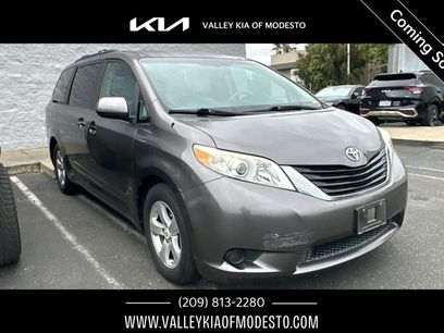 Used 2012 Toyota Sienna LE