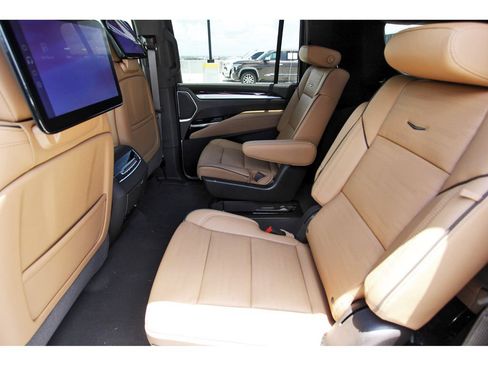 New 2026 Cadillac Escalade ESV Luxury w/ Touring Package AWD/4WD image 7