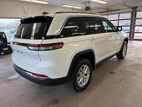 New 2025 Jeep Grand Cherokee Laredo X image 26