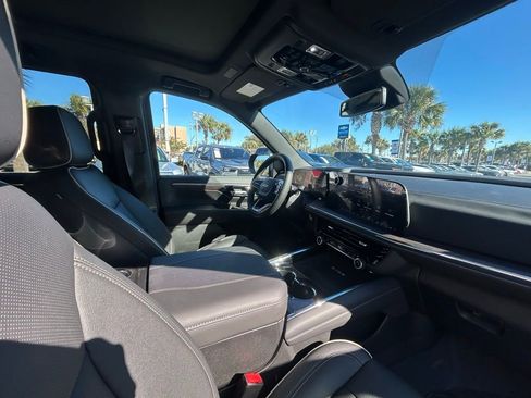 New 2026 Chevrolet Tahoe Premier w/ Sun And Tow Package AWD/4WD image 23