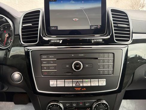 Used 2019 Mercedes-Benz GLS 450 4MATIC image 29