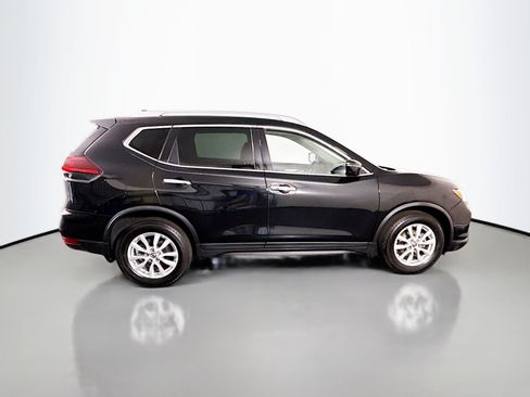 Used 2020 Nissan Rogue SV FWD image 11