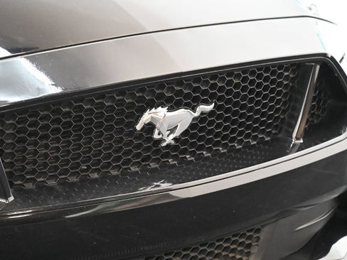 Used 2020 Ford Mustang GT Premium w/ GT Performance Package RWD image 10