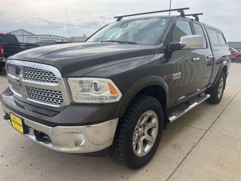 Used 2014 RAM 1500 Laramie w/ Convenience Group image 4