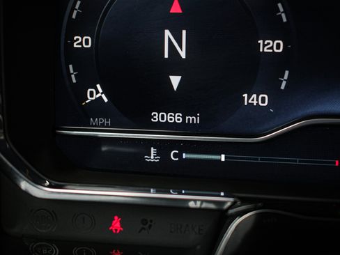 Used 2025 Chevrolet Silverado 2500 LT image 21