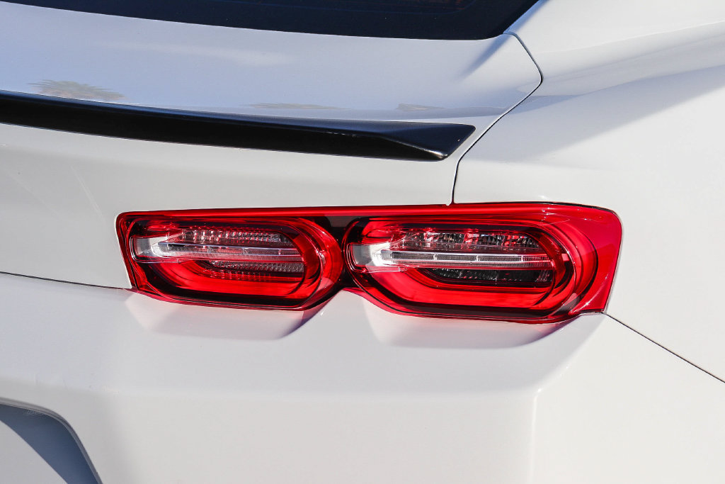 Used 2024 Chevrolet Camaro LT RWD image 10