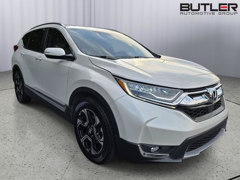 Used 2018 Honda CR-V Touring image 2