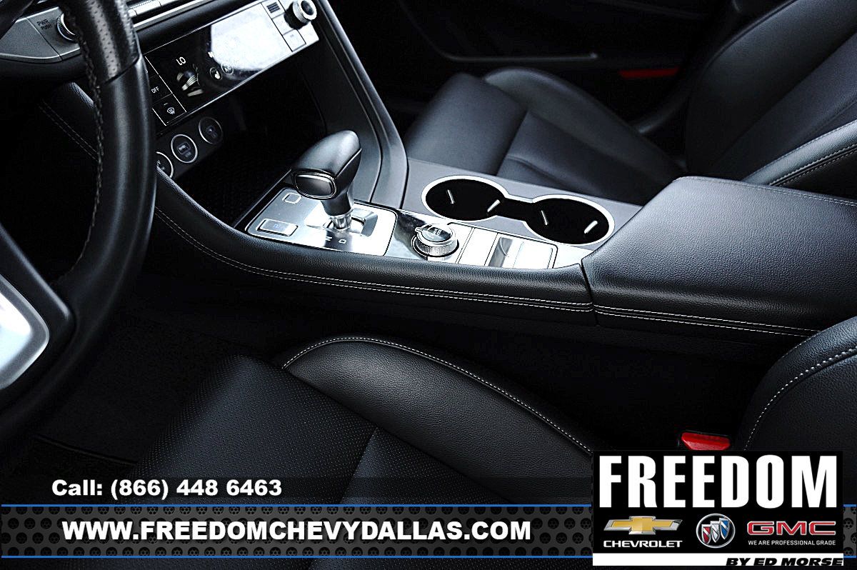 Used 2025 Genesis G70 2.5T RWD image 31