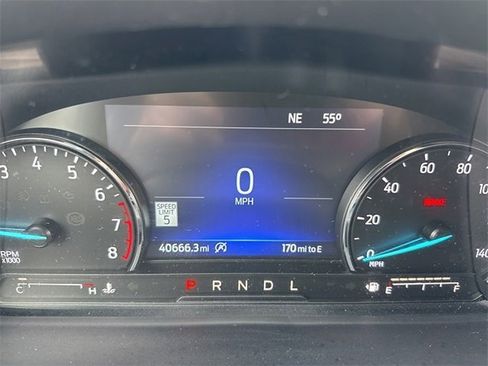 Used 2024 Ford Explorer Limited image 12