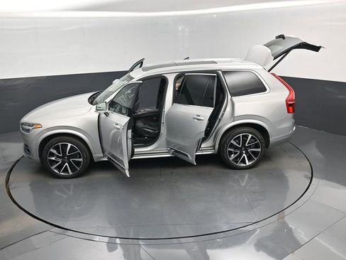 Used 2023 Volvo XC90 B6 Plus w/ Protection Package image 17