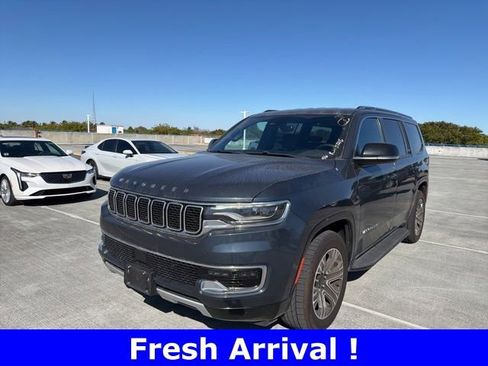 Used 2024 Jeep Wagoneer Series II w/ Flexible Seating Group image 1