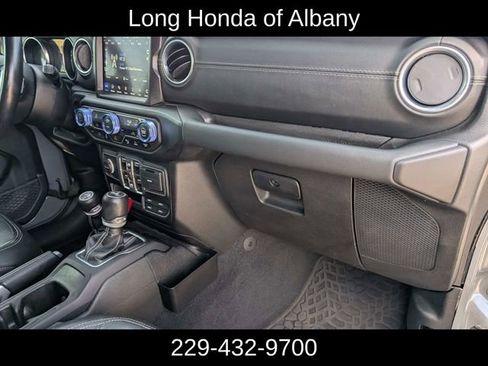 Used 2021 Jeep Wrangler Unlimited Sahara w/ Safety Group AWD/4WD image 19