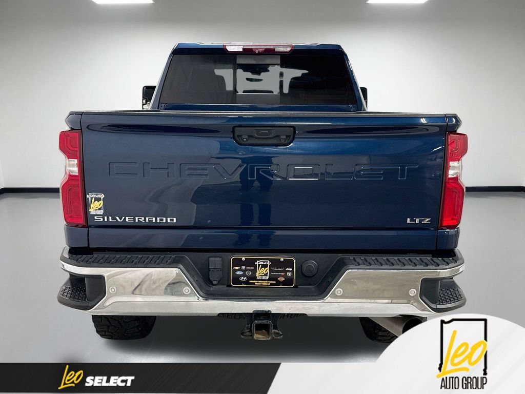 Used 2022 Chevrolet Silverado 2500 LTZ w/ LTZ Plus Package AWD/4WD image 10