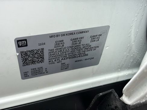 Used 2025 Buick Envista Preferred FWD image 35