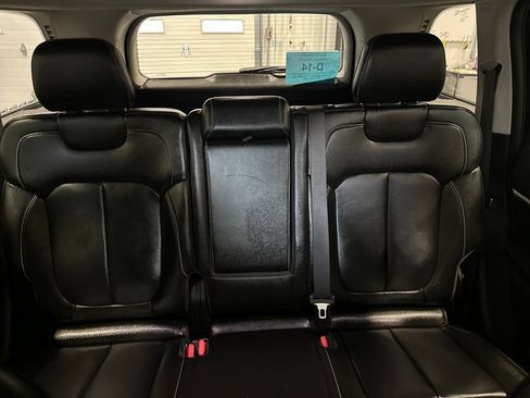 Used 2023 Jeep Grand Cherokee Limited w/ Trailer Tow Prep Group (B) AWD/4WD image 31