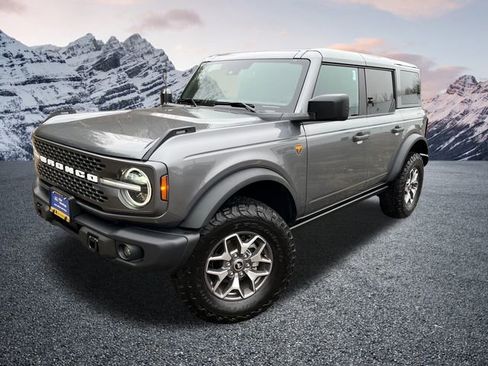 Certified 2025 Ford Bronco Badlands image 2