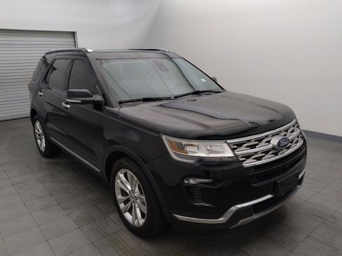 Used 2019 Ford Explorer Limited w/ Ford Safe & Smart Package FWD image 13