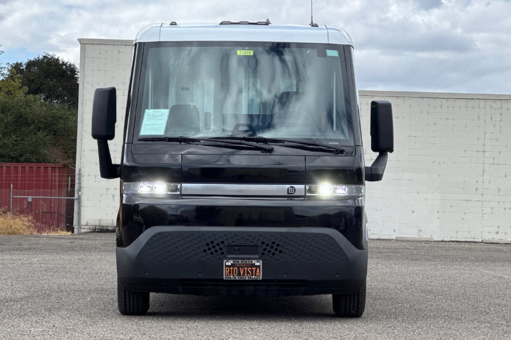 Used 2023 Chevrolet Brightdrop 600 w/ Active Safety Package 2 AWD/4WD image 9