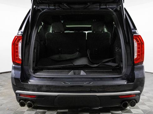 Used 2023 GMC Yukon XL Denali AWD/4WD image 35
