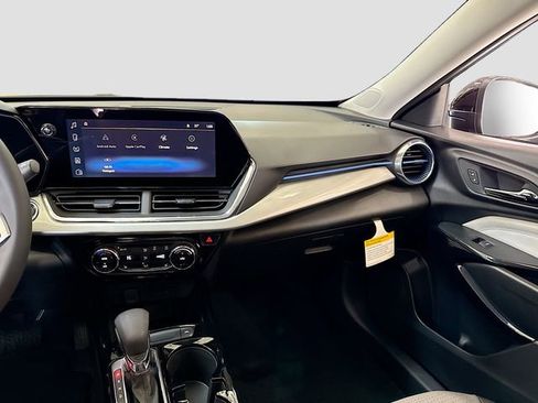 New 2026 Chevrolet Trax LT w/ Driver Confidence Package image 24