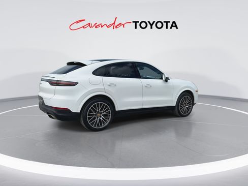 Used 2021 Porsche Cayenne Coupe AWD/4WD image 8