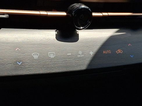 Certified 2023 Nissan Ariya FWD image 16