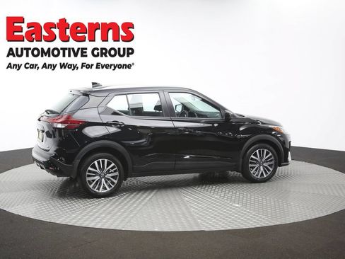 Used 2023 Nissan Kicks SV FWD image 41
