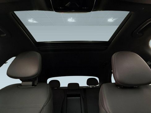 Certified 2024 Mercedes-Benz C 300 Sedan image 21