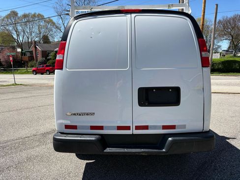 Used 2020 Chevrolet Express 2500 w/ Driver Convenience Package image 8