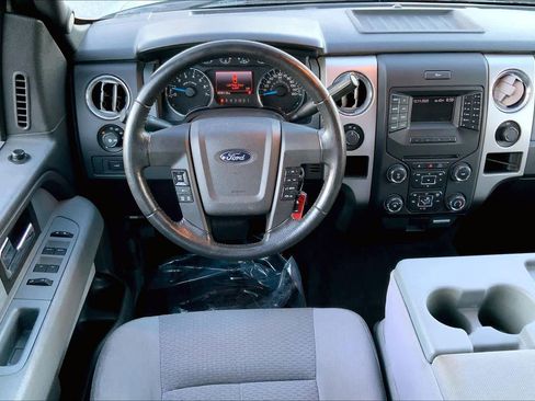 Used 2013 Ford F150 XLT w/ XLT Chrome Pkg image 5