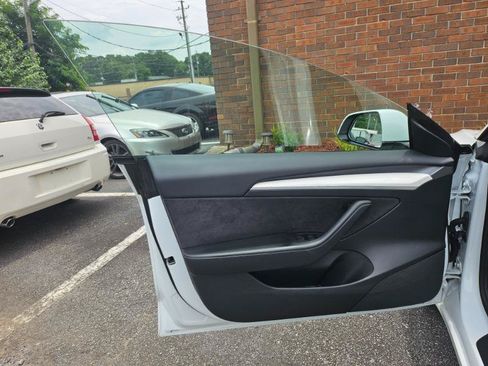 Used 2023 Tesla Model 3 Standard Range RWD image 32